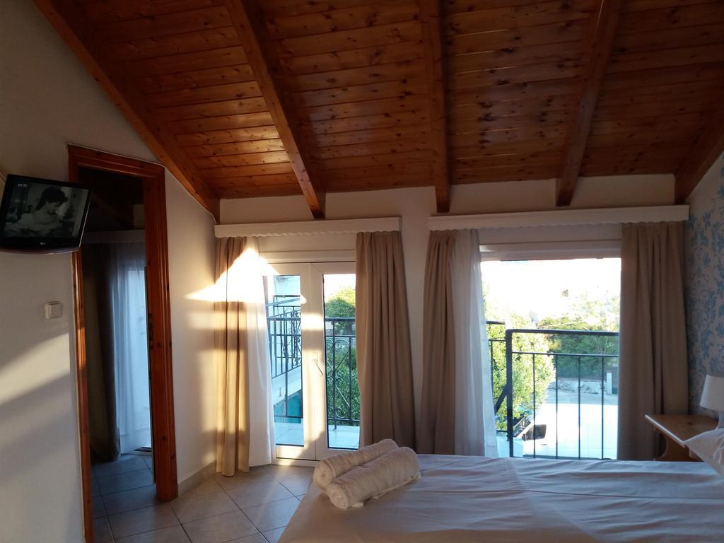 Vila Chloe Attic Agia Efimia Exteriér fotografie